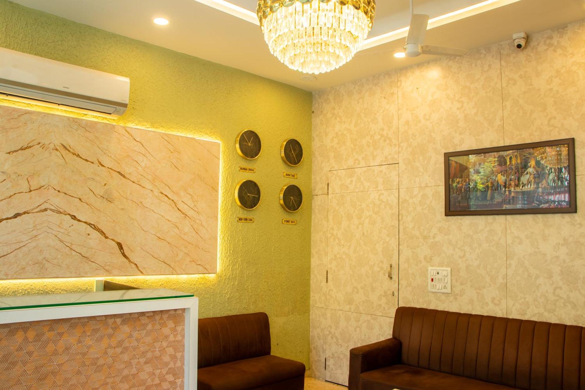 J R Residency Hotel Navi Mumbai Bagian luar foto